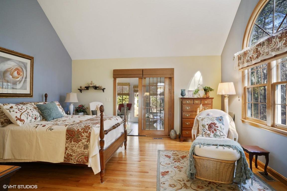 93 Surf Dr, Mashpee, MA 02649 photo 9