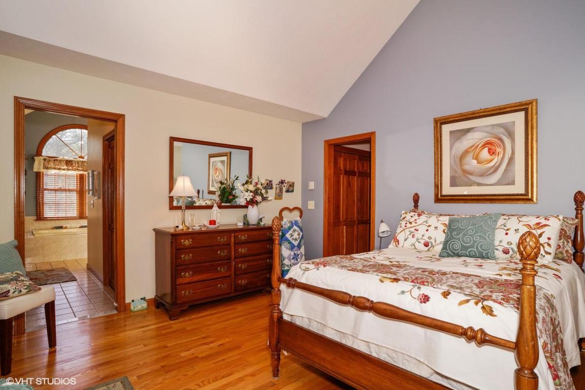 93 Surf Dr, Mashpee, MA 02649 photo 11