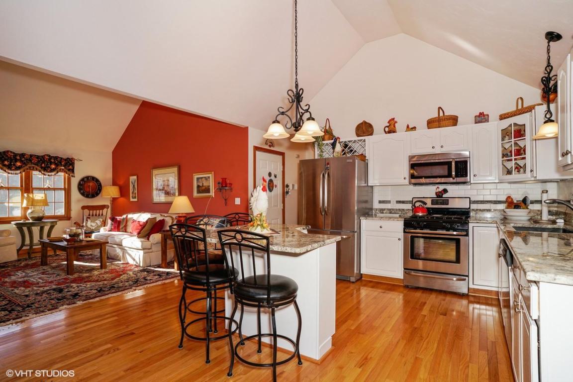 93 Surf Dr, Mashpee, MA 02649 photo 4