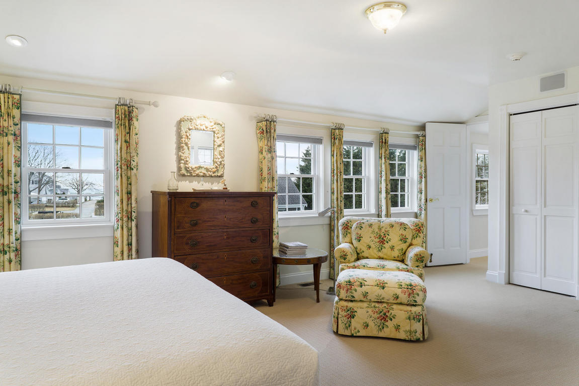 19 Ocean Ave, Hyannis Port, MA 02647 photo 25