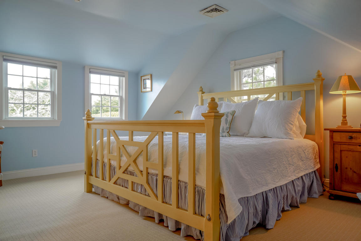 19 Ocean Ave, Hyannis Port, MA 02647 photo 27