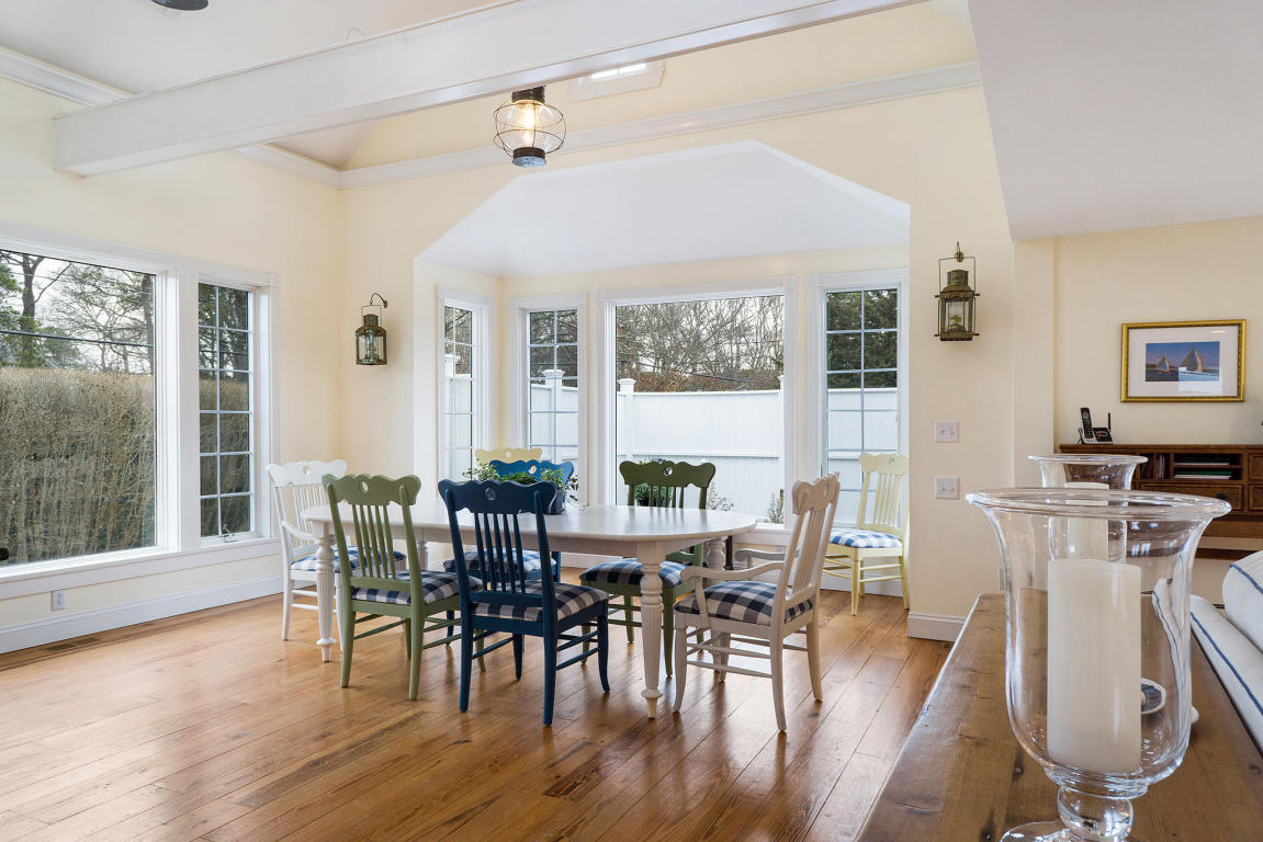 19 Ocean Ave, Hyannis Port, MA 02647 photo 10