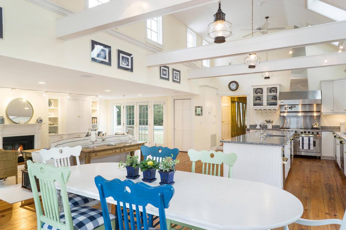 19 Ocean Ave, Hyannis Port, MA 02647 photo 11