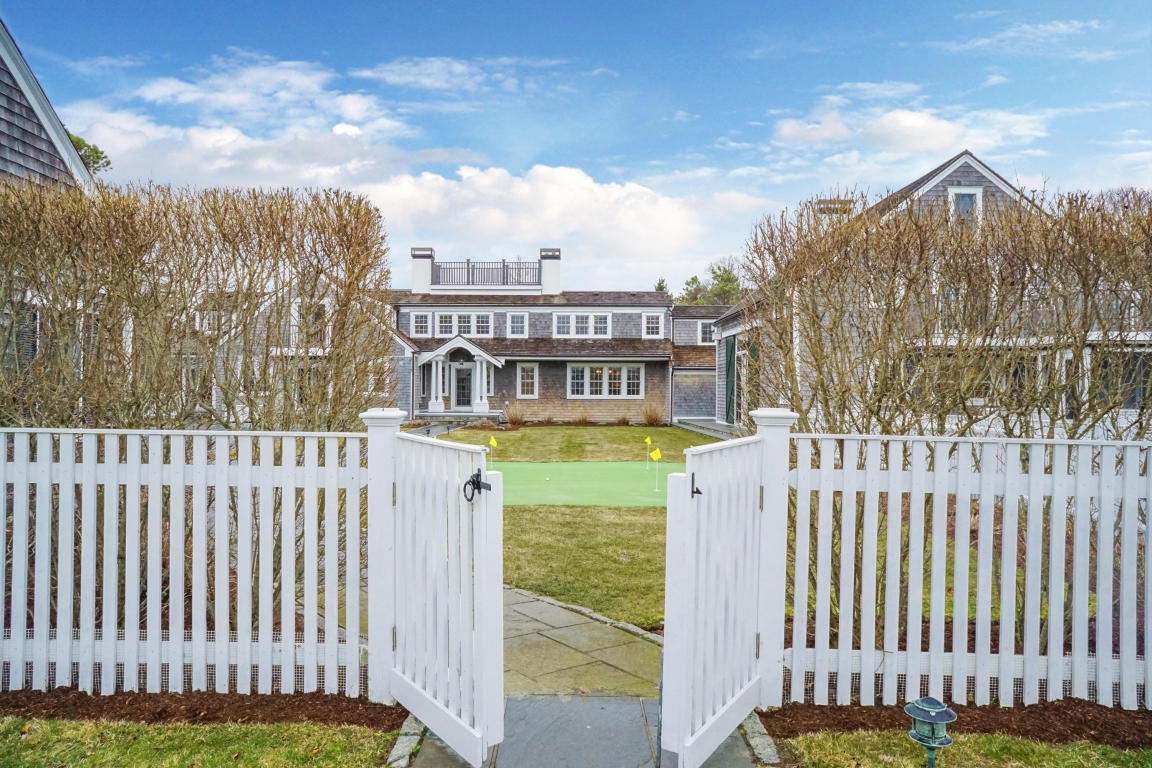 19 Ocean Ave, Hyannis Port, MA 02647 photo 4