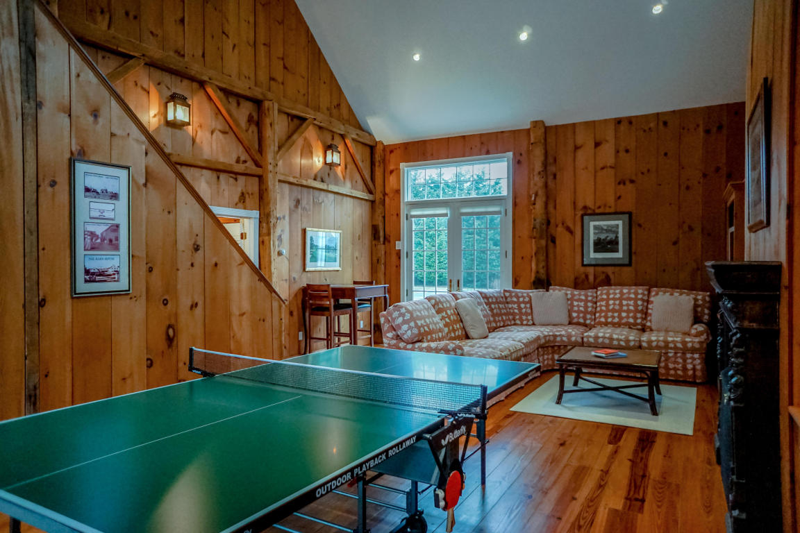 19 Ocean Ave, Hyannis Port, MA 02647 photo 16