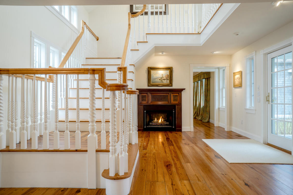 19 Ocean Ave, Hyannis Port, MA 02647 photo 6