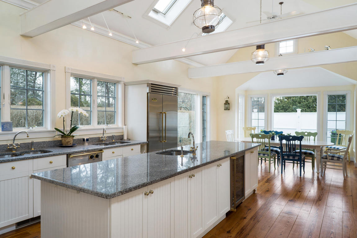 19 Ocean Ave, Hyannis Port, MA 02647 photo 9