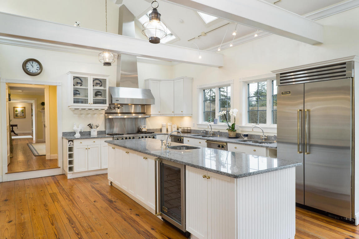 19 Ocean Ave, Hyannis Port, MA 02647 photo 7