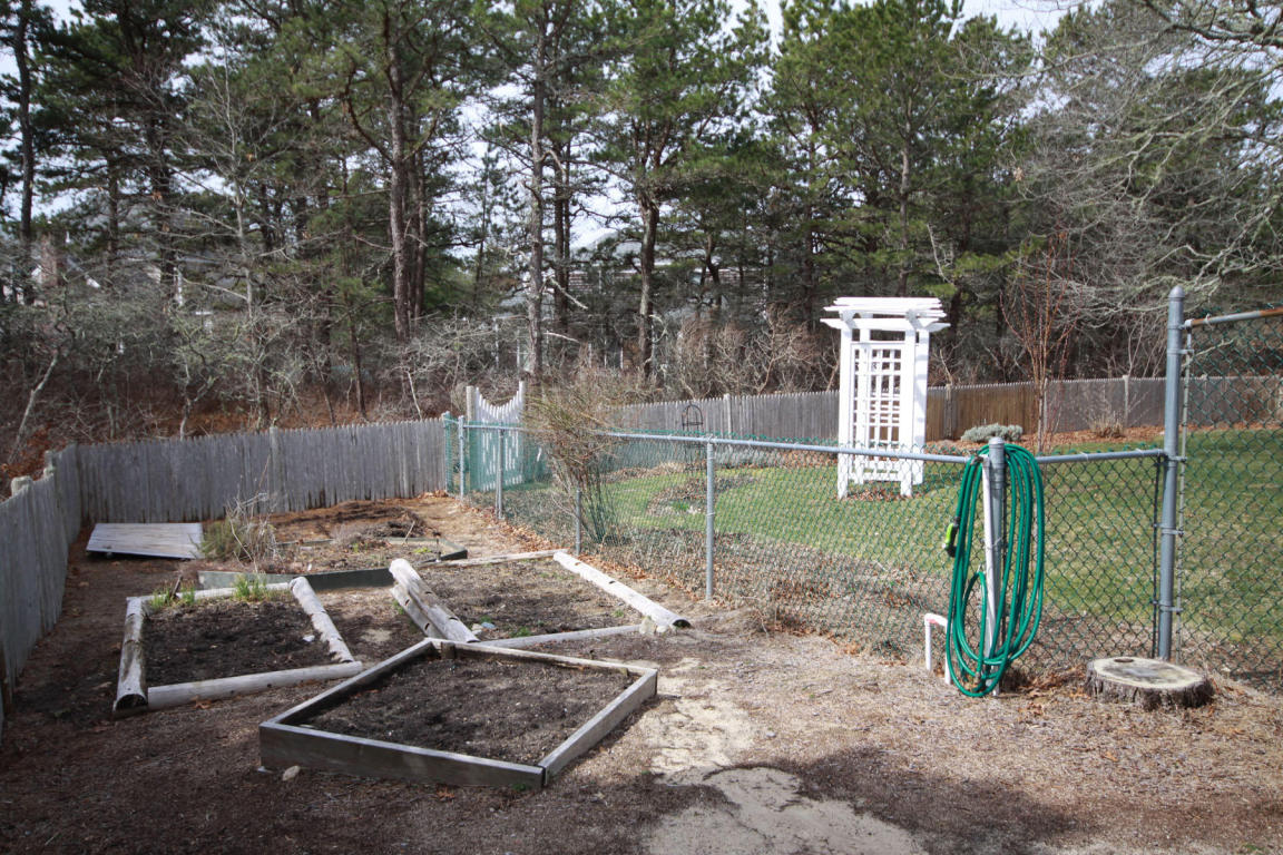 32 Wintergreen Rd, Mashpee, MA 02649 photo 16