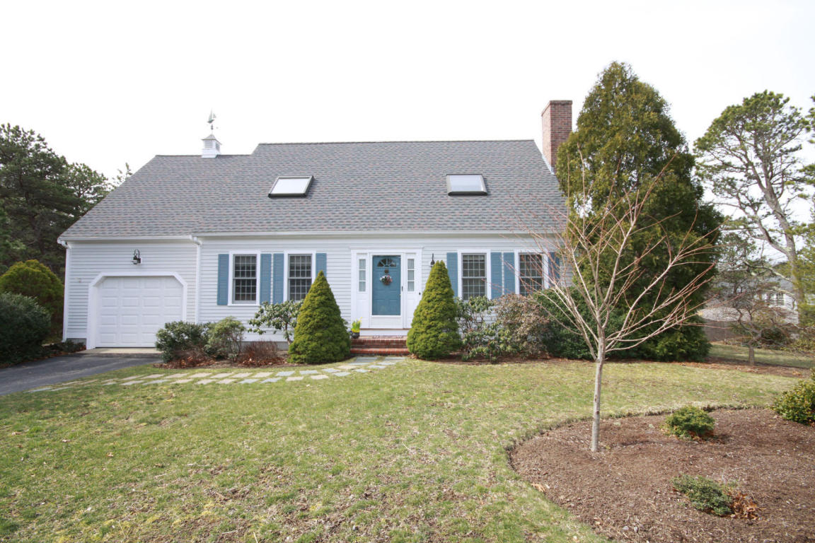 32 Wintergreen Rd, Mashpee, MA 02649 photo 1
