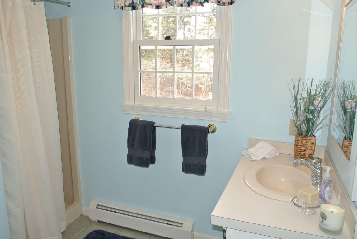 32 Wintergreen Rd, Mashpee, MA 02649 photo 8