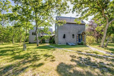8 Macgregor Ln, Edgartown, MA 02539 photo 1