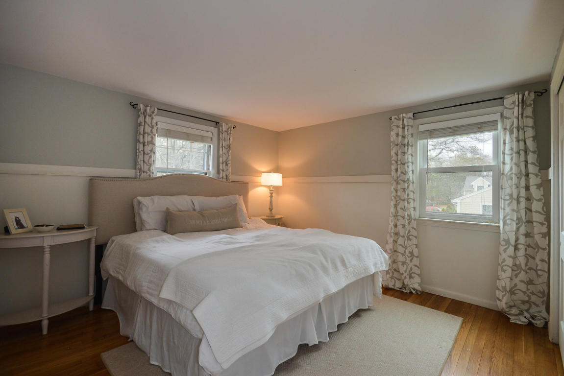 25 Collins Ave, Barnstable, MA 02630 photo 9