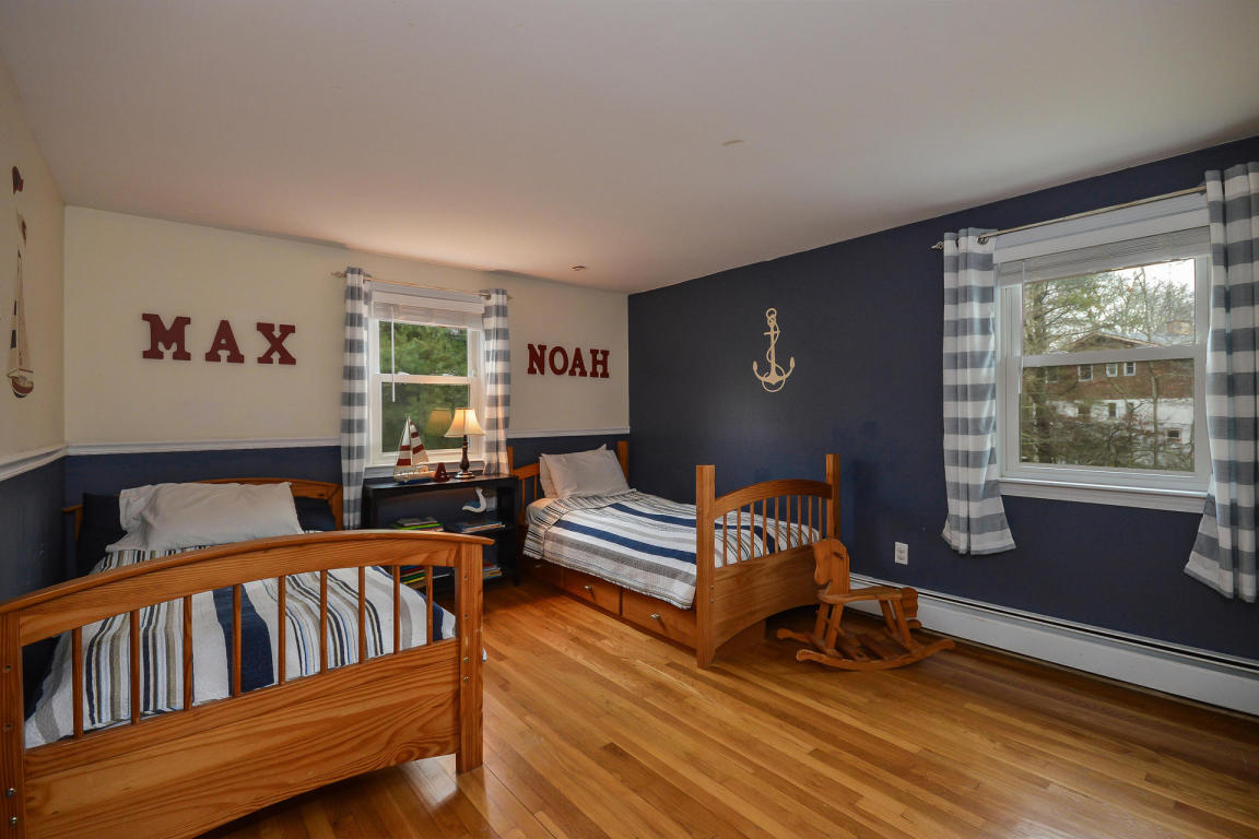25 Collins Ave, Barnstable, MA 02630 photo 11