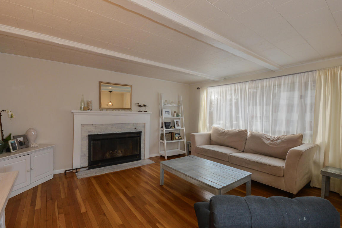25 Collins Ave, Barnstable, MA 02630 photo 5