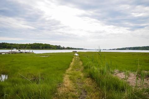 20 Fillmore St, Wareham, MA 02571 photo 2