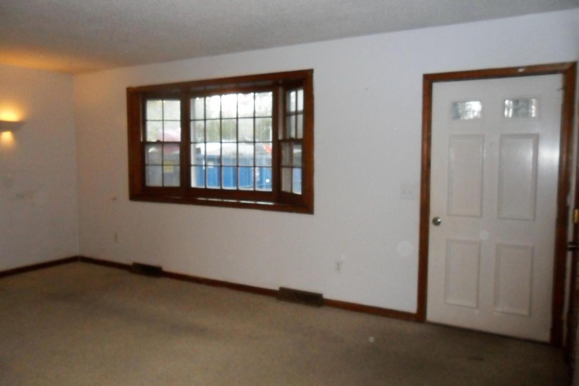 35 Content Ln, Cotuit, MA 02635 photo 4