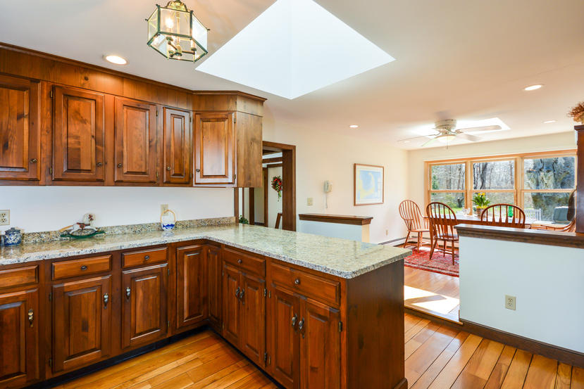 3 Cunningham Rd, Sagamore Beach, MA 02562 photo 8