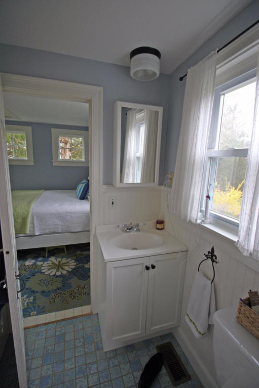 476 Putnam Ave, Cotuit, MA 02635 photo 12