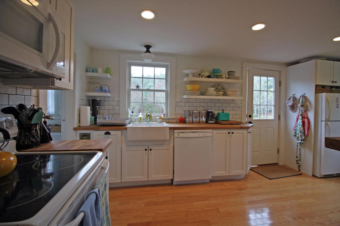 476 Putnam Ave, Cotuit, MA 02635 photo 14