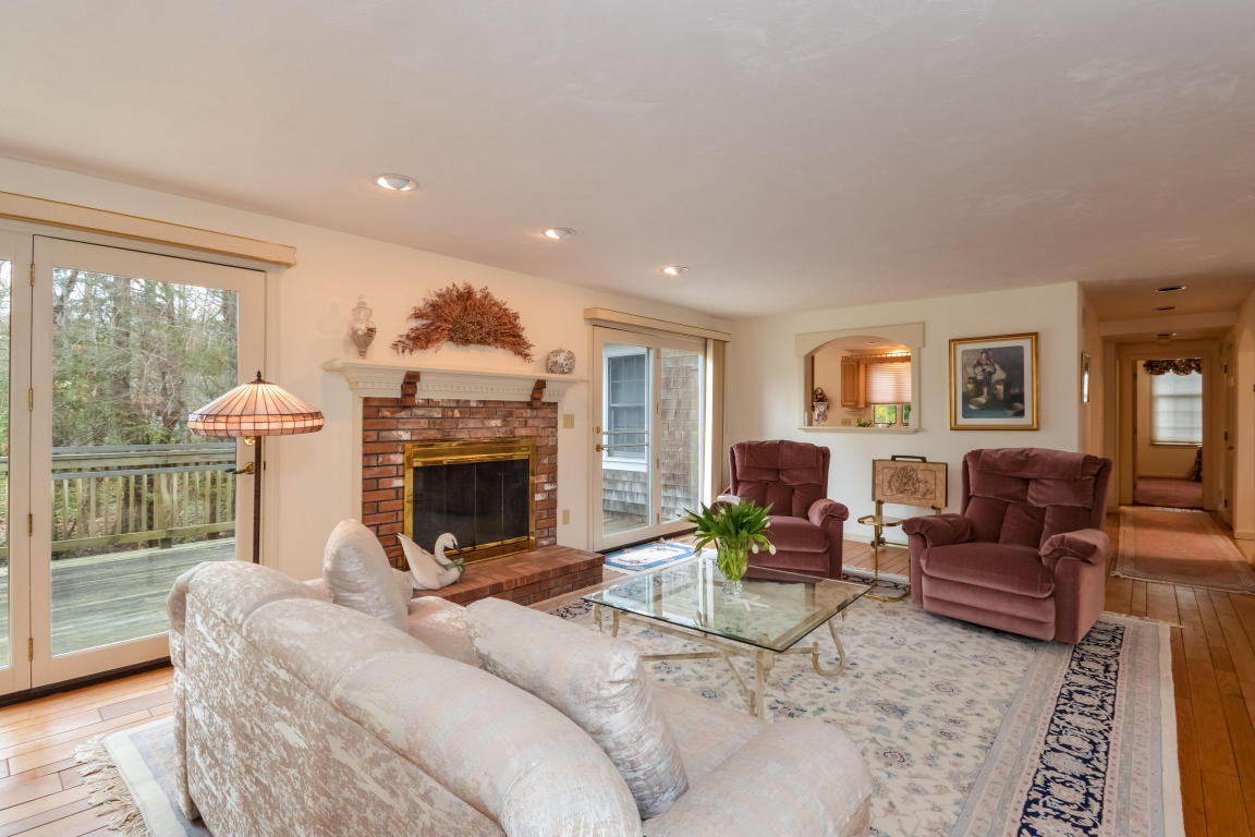 45 Deerfield Rd, Osterville, MA 02655 photo 3