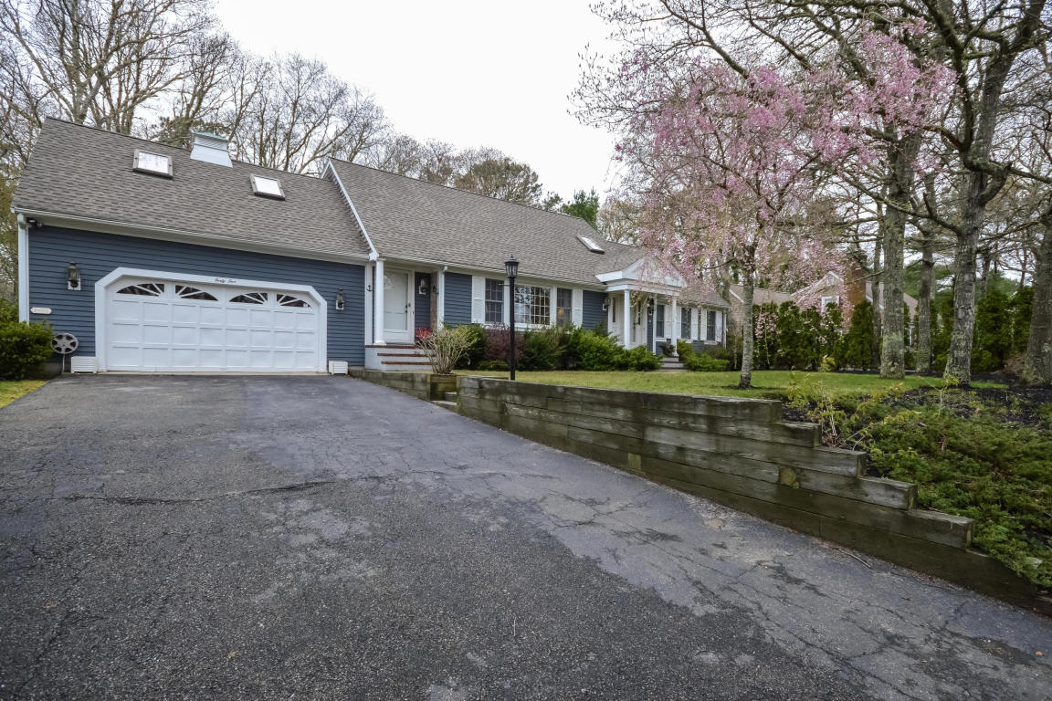 45 Deerfield Rd, Osterville, MA 02655 photo 1