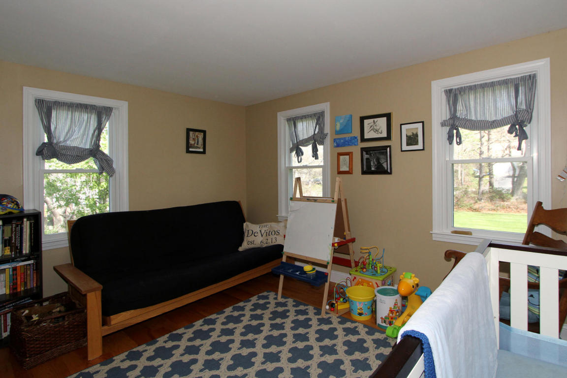 141 Spur Ln, Marstons Mills, MA 02648 photo 12
