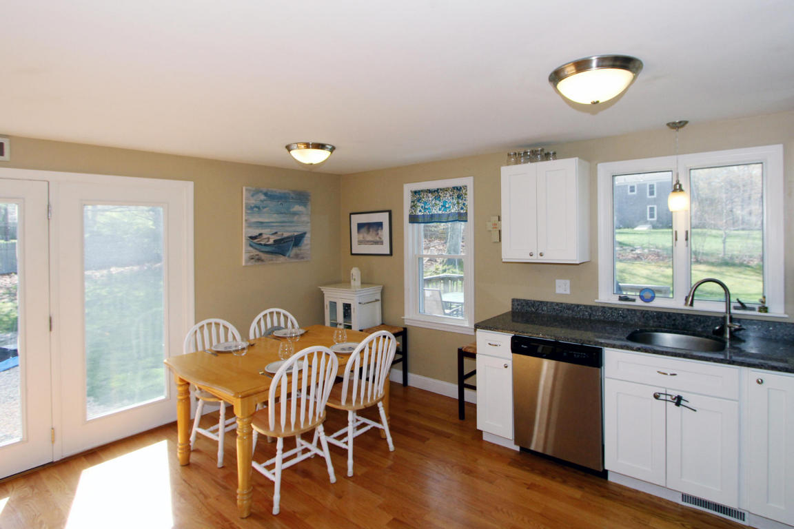 141 Spur Ln, Marstons Mills, MA 02648 photo 5