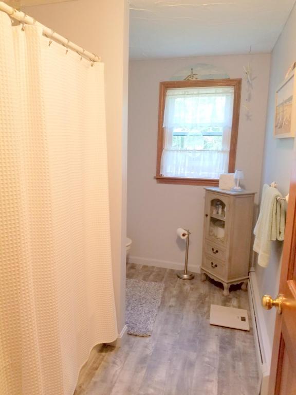 835 Cotuit Rd, Mashpee, MA 02649 photo 11
