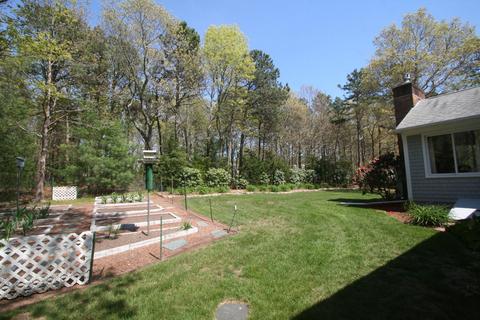 1387 Old Post Rd, Marstons Mills, MA 02648 photo 4