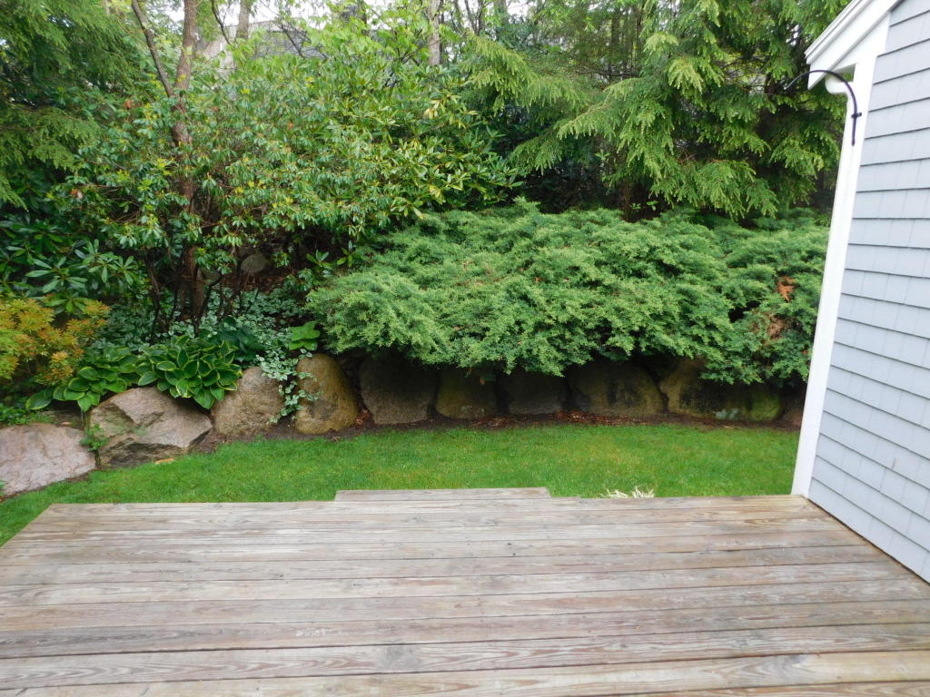 8 Bishops Park, Mashpee, MA 02649 photo 2