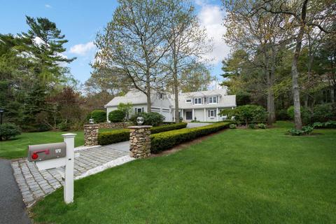 172 Dunrobin Rd, Mashpee, MA 02649 photo 1
