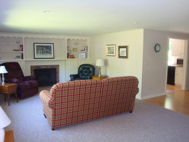 85 Thistle Dr, Centerville, MA 02632 photo 3