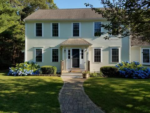22 Maple St, Mashpee, MA 02649 photo 1