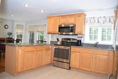 22 Maple St, Mashpee, MA 02649 photo 13