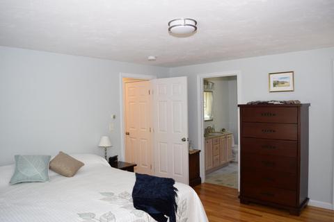 22 Maple St, Mashpee, MA 02649 photo 16
