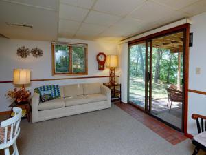 30 Lauren Dr, Marstons Mills, MA 02648 photo 4