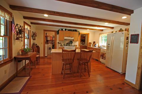 329 S Main St, Centerville, MA 02632 photo 4