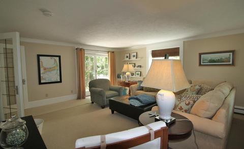 429 Braggs Ln, Barnstable, MA 02630 photo 6