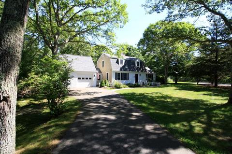 429 Braggs Ln, Barnstable, MA 02630 photo 2