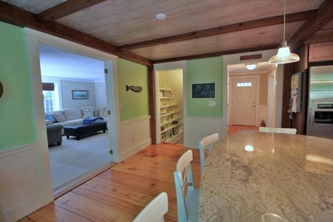 429 Braggs Ln, Barnstable, MA 02630 photo 12