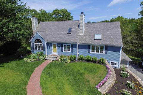 32 Carleton Dr, Mashpee, MA 02649 photo 1