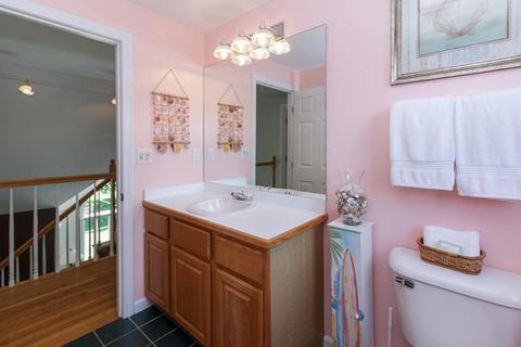 32 Carleton Dr, Mashpee, MA 02649 photo 19