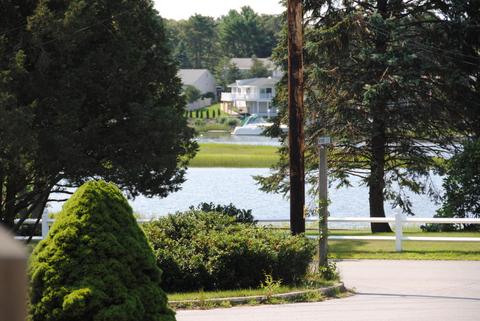 33 Datewood St, Wareham, MA 02571 photo 2
