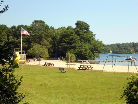 39 Pinecrest Ave, Mashpee, MA 02649 photo 4