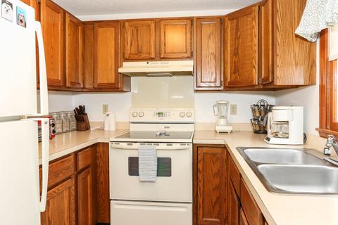 39 Pinecrest Ave, Mashpee, MA 02649 photo 11