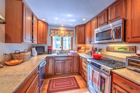 10 Saddleback Rd, Mashpee, MA 02649 photo 8