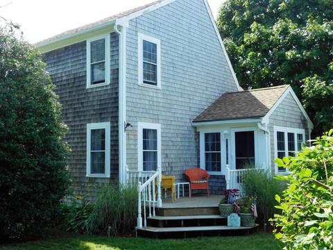 61 Harbor View Rd, Barnstable, MA 02630 photo 1