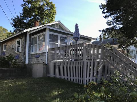 31 Agawam Beach Rd, Wareham, MA 02571 photo 2