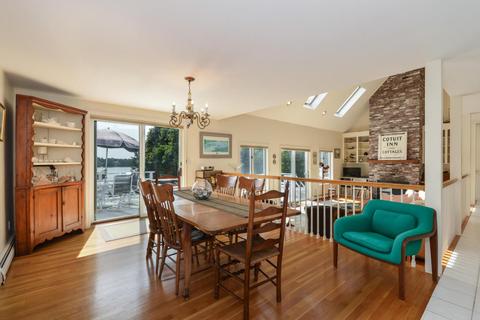 17 Cedar St, Mashpee, MA 02649 photo 11
